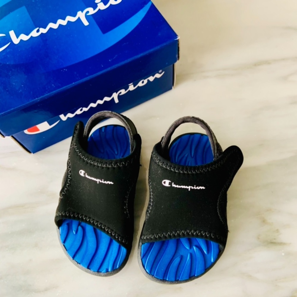 Champion•NIB•2-Wide•Neoprene Water Sandals